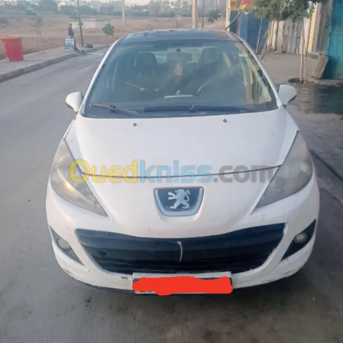 Peugeot 207 2012 Fennec