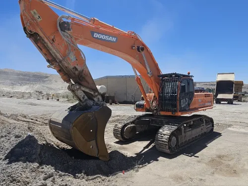 DOOSAN Giant DX 520 LCA 2014