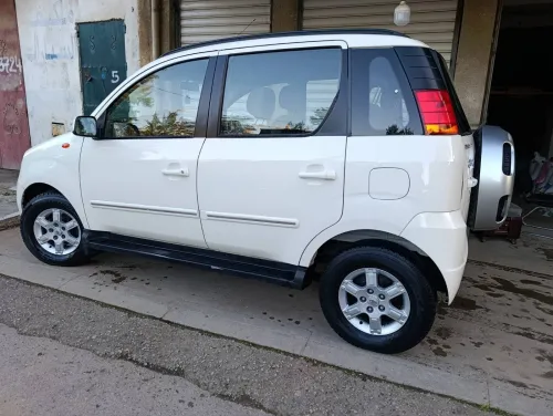 Mahindra Quanto 2015 Quanto