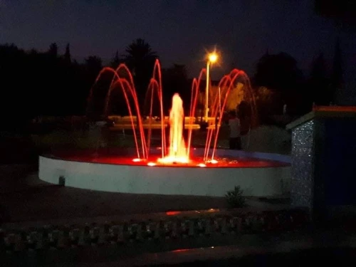  fontaines et jets d'eau  إنجاز النافورات