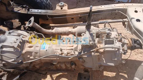 علبة سرعة تويوتا لاند كروزر