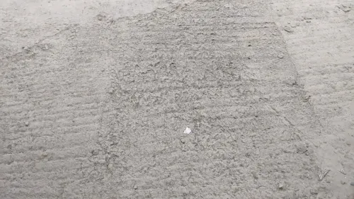 Revêtement de sol , résine époxy, ponçage du béton li