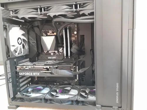 Full Gaming PC Ryzen 7 5800x3d /  Nvidia RTX 4070 dual OC / ram 32gb 3600MHZ