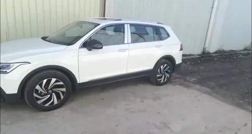 Volkswagen Tiguan 2025 300 TSI