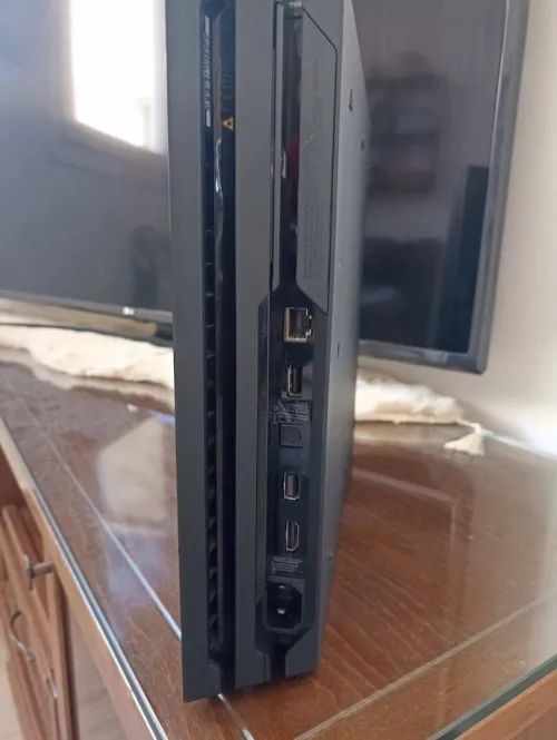 Ps4 pro للبيع