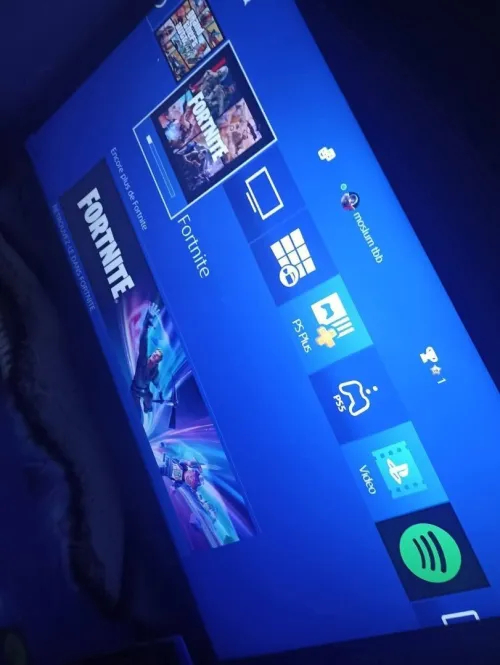 Ps4 pro للبيع