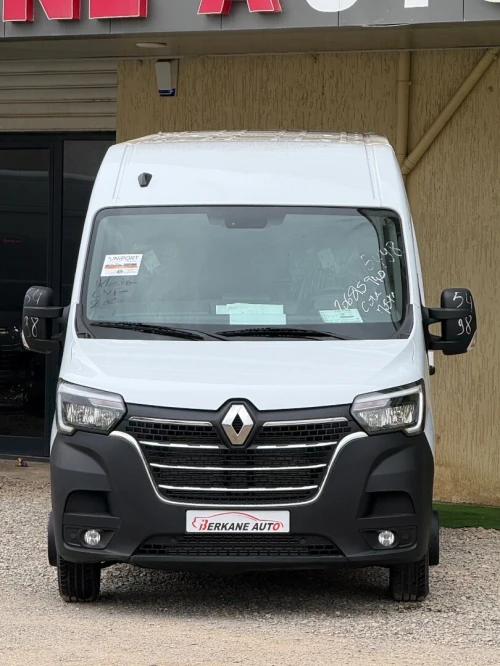 Renault master 3 panneaux Roue jumelles 2026