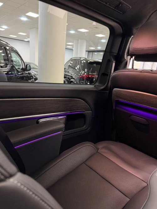 Mercedes Classe V 300d 2025 EXCLUSIVES MAYBACK
