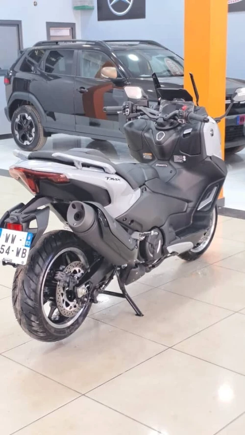 Yammaha Tmax tech max 2026