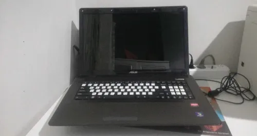 ASUS 17 "