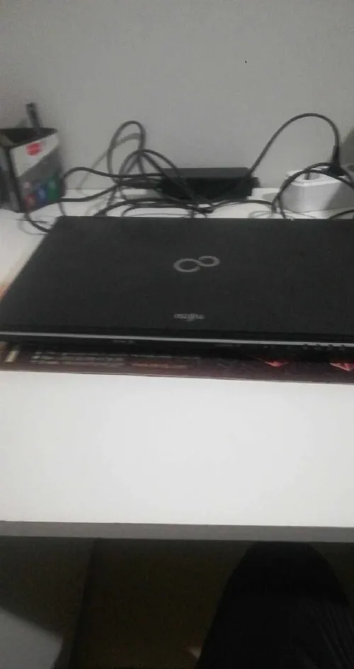 Fujitsu lifebook E751 