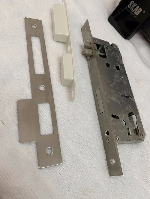 Smart Door Lock SKAB SK80 قفل ذكي للباب Serrure Porte Intelligent