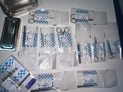 Boîte pour petite chirurgie 11 elements