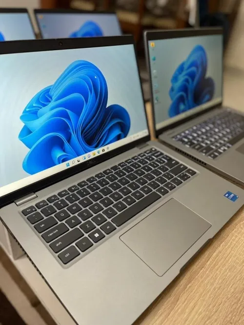  Pc Portable Dell Latitude 5420 i5 11 Gen 8Go RAM 256Go SSD 14 FHD Garantie 2 mois 68500 DZD