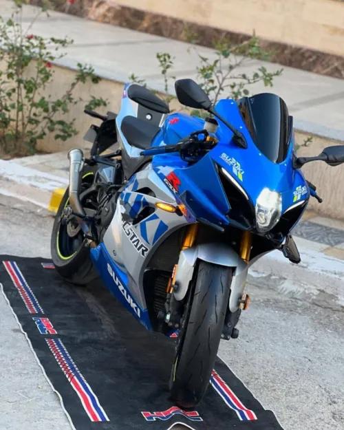 Suzuki M01 