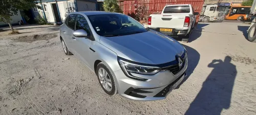 Renault Megane 4  2021 E-TECH