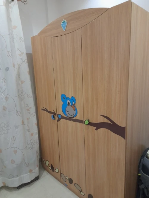 Chambre d'enfant CILEK (Lit modulable, deux matelas, commode, armoire et table a langer)