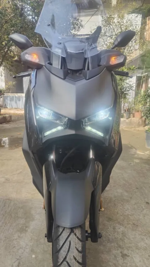 Yamaha Xmax 300 2025