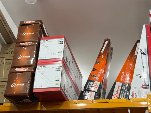 DÉBROUSSAILLEUSE HONDA / SCIE A CHAINE 20 / PULVERISATEUR 