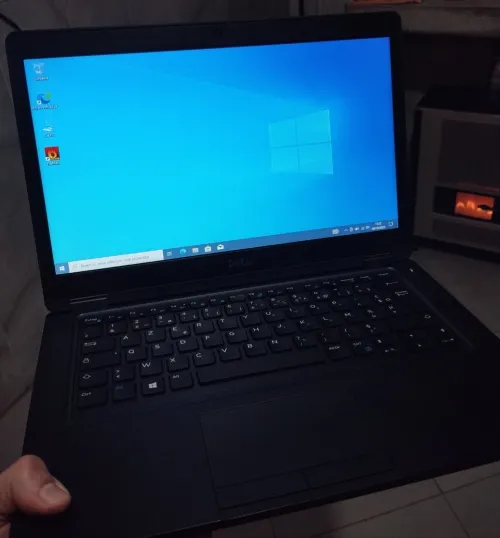 dell latitude 5490 / i5 8eme/ 8gb ram/ 256gb ssd/ 14.1" FHD