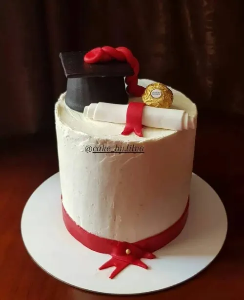 cake by lilya patessrie