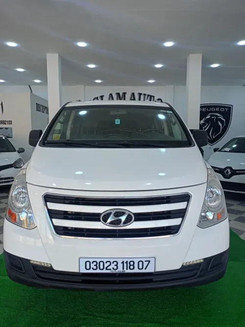 Hyundai H1 2018 vitré 8P