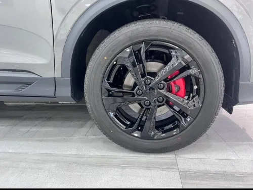 Geely Coolray 2025 