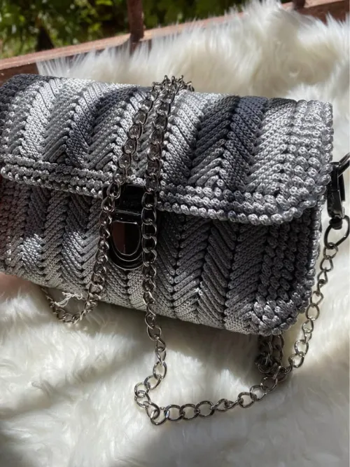 Sacs en crochet sur commande كروشي حسب الطلب 