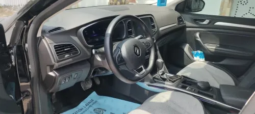 Renault Megane 4  2023 RENAUT MEGANE 4 SEDAN