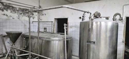 Matériel complet laiterie + fromagerie + jus à vendre / chaîne de production كاملة