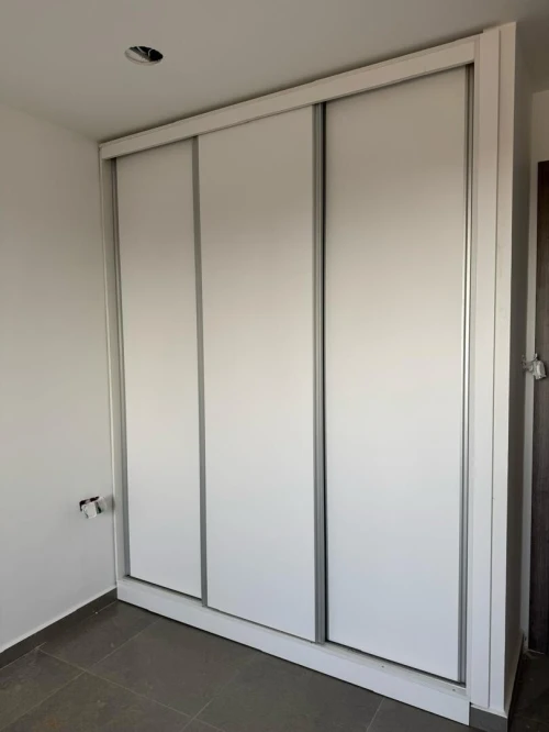 Dressing armoire placard moderne sur mesure خزانات ملابس