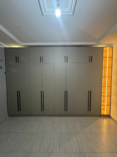 Dressing armoire placard moderne sur mesure خزانات ملابس