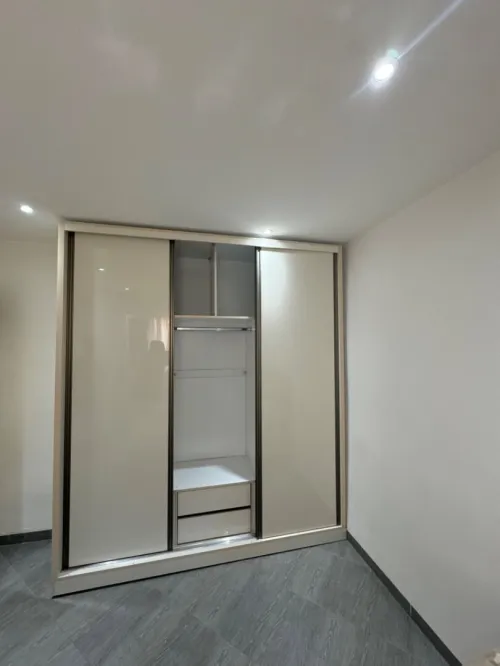 Dressing armoire placard moderne sur mesure خزانات ملابس