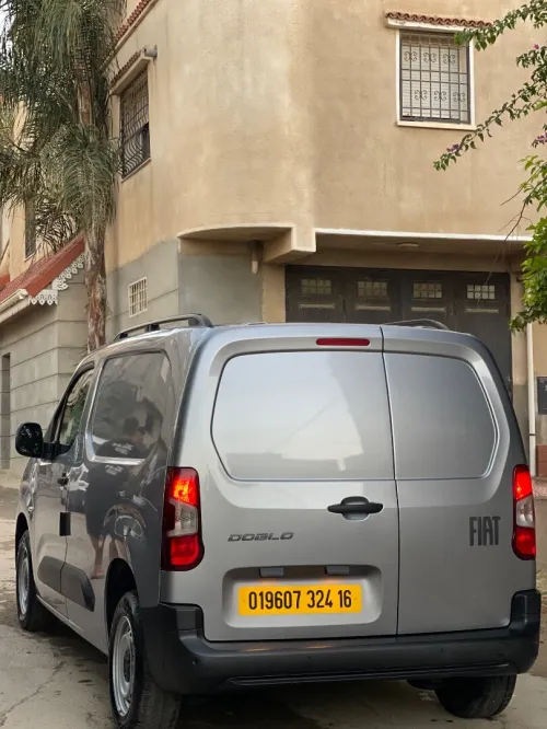 Fiat Doblo 2024 3 place