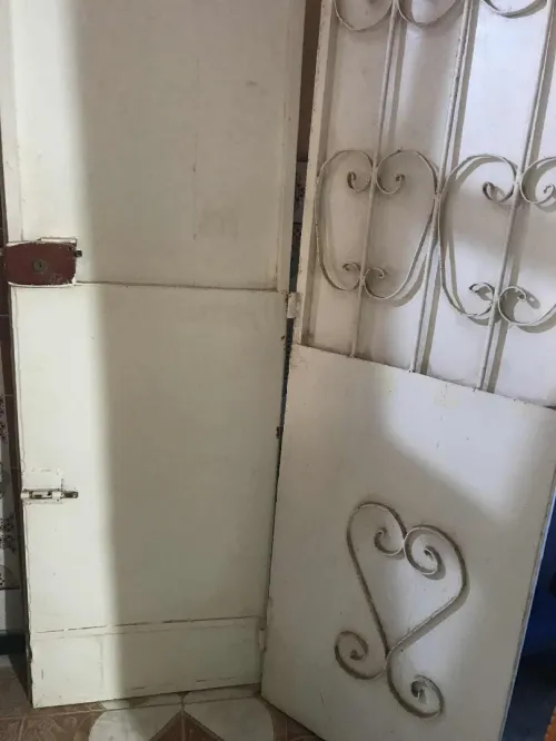 4 porte.   2 porte d entrée 