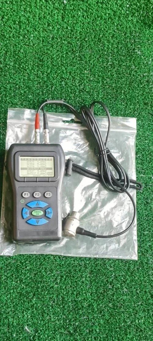 MESUREUR D'ÉPAISSEUR PAR ULTRASONS (CND/NDT) Danatronics EHC - 09B