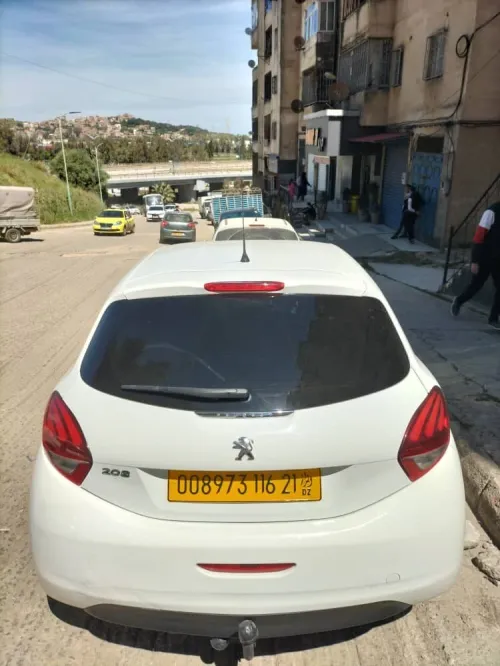 Peugeot 208 2016 Active Facelift