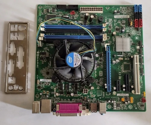H61 : foxconn / intel / ASROCK