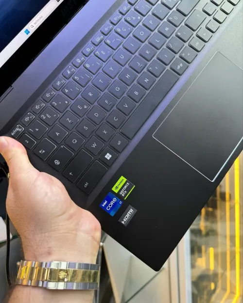 Vendu Msi 16 Flip i7-13eme RTX4050 X360