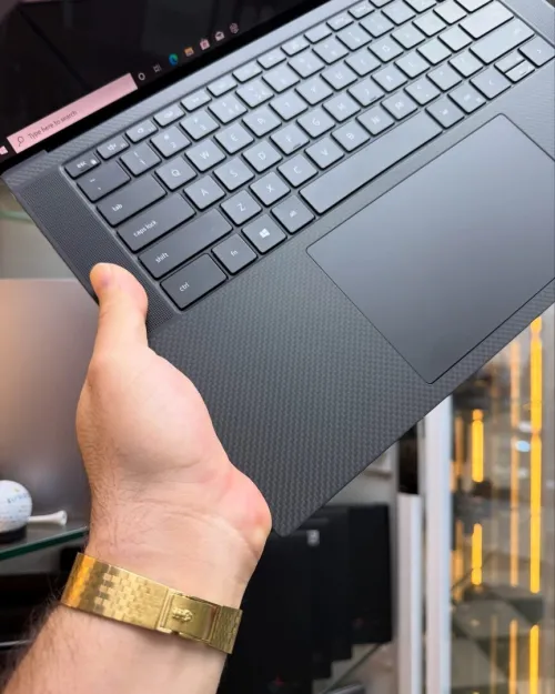 Précision 5560 i9/32GB/1TB/4K/Tactile  Disponible Chez Morsi store dz