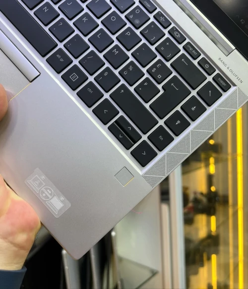 HP élitebook 845G7 R5 Pro/16/256
