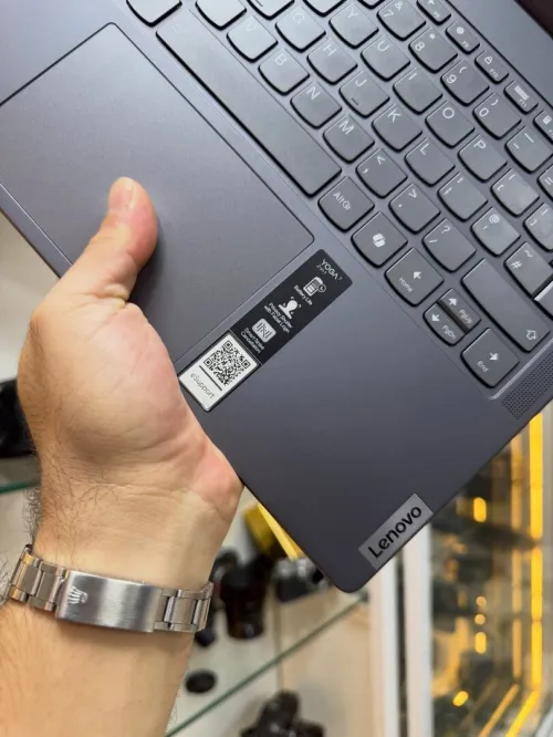 {VENDU}Lenovo YOGA 7 2in1 R7-8840HS 16/1TB Disponible Chez Morsi store dz