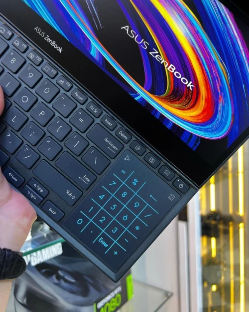 Asus ZenBook 15 Pro Duo i9-10980HK 32/1024GB SSD 4K Tactile, Carte Graphique NVDIA RTX3070 8GB. X