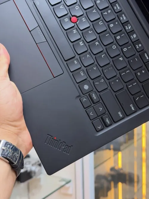 {VENDU}ThinkPad X1 Carbon Gen 12 U7/32/512 OLED Disponible Chez Morsi store dz