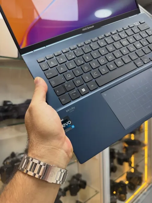[VENDU] Asus ZenBook OLED 14 i7-1240 p 16/515 Disponible Chez Morsi store dz