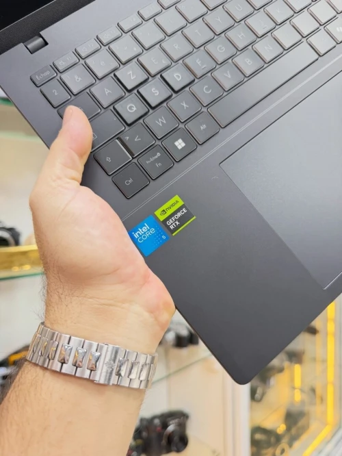 Asus V16 2025 Core 5 RTX5050 8GB Neuf Disponible Chez Morsi store dz