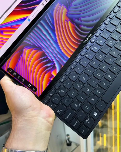 ZenBook Pro Duo Oled i9 RTX