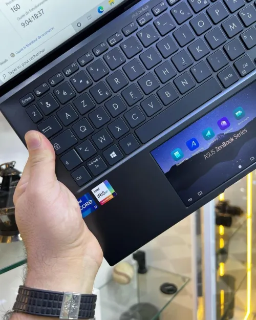 Asus Zenbook 14 i7-11eme 16/1TB Double Ecran