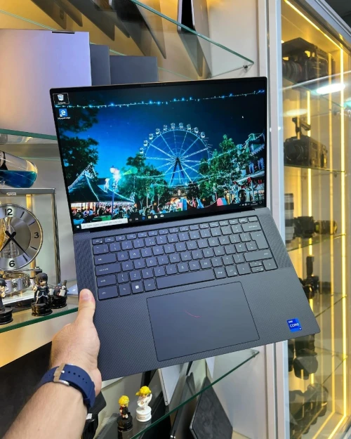 Station De Travail Mobile || محطة عمل متنقلة DELL Précision 5570 i7-12eme RTX 8GB