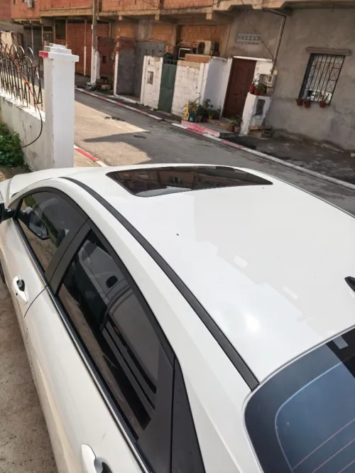 Hyundai Elantra 2025 